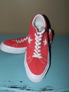 Converse All Star Chuck Taylor Red Suede Shoes Size M 9.5 W 11.5